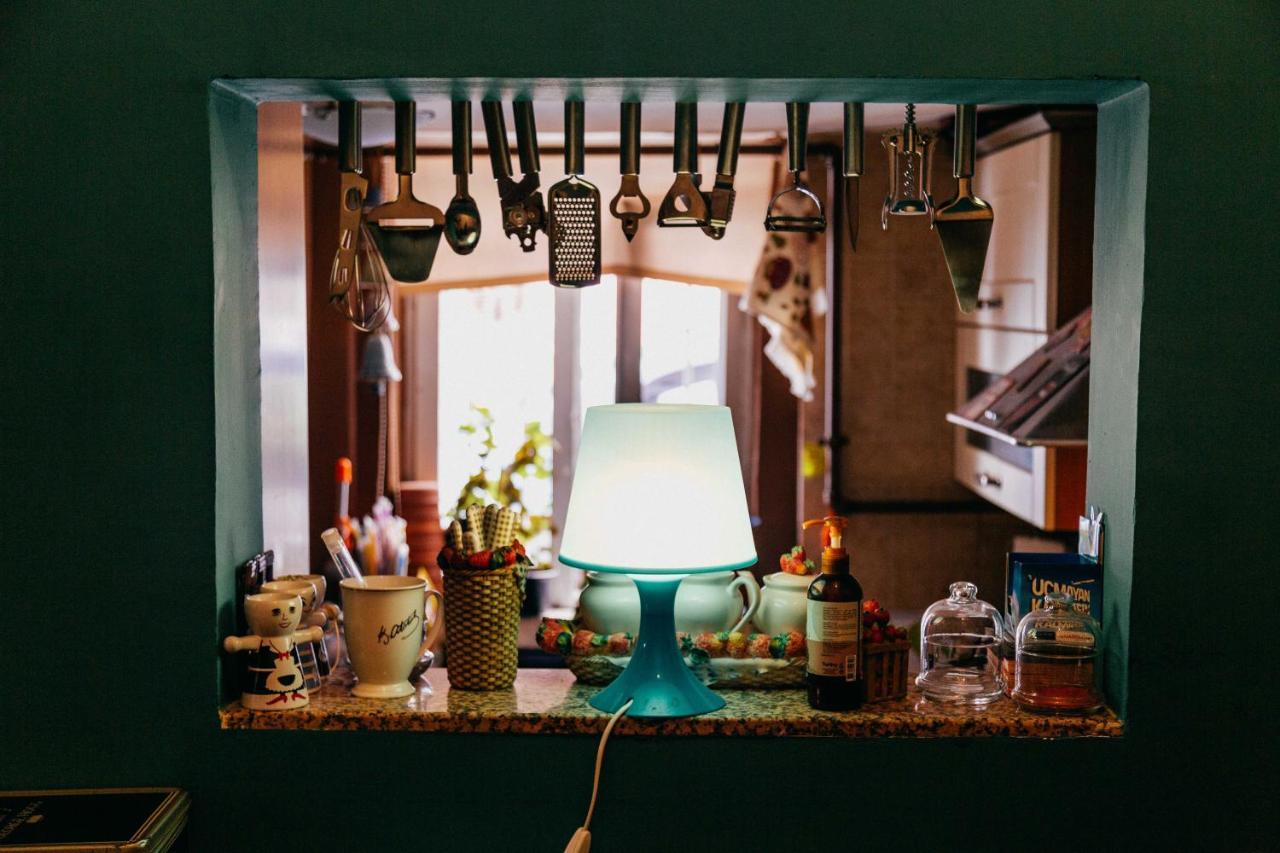 My Happy Home Hostel Измир Екстериор снимка